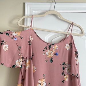 Cold shoulder, floral blouse! Never worn, size large!